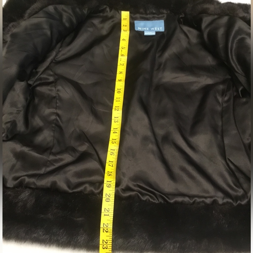 Dark Brown Nine West faux fur coat size Lg - Picture 8 of 9